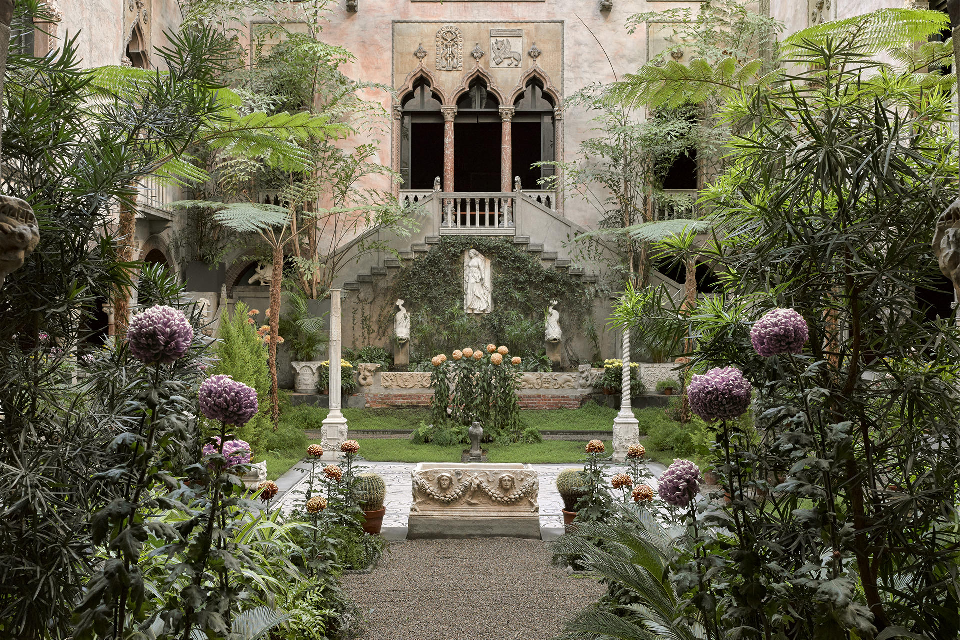 Courtyard, Isabella Stewart Gardner Museum, Boston. Photo: Sean Dungan